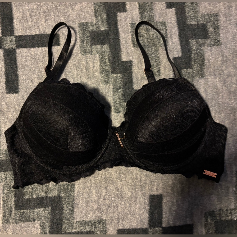 Women’s lace bra